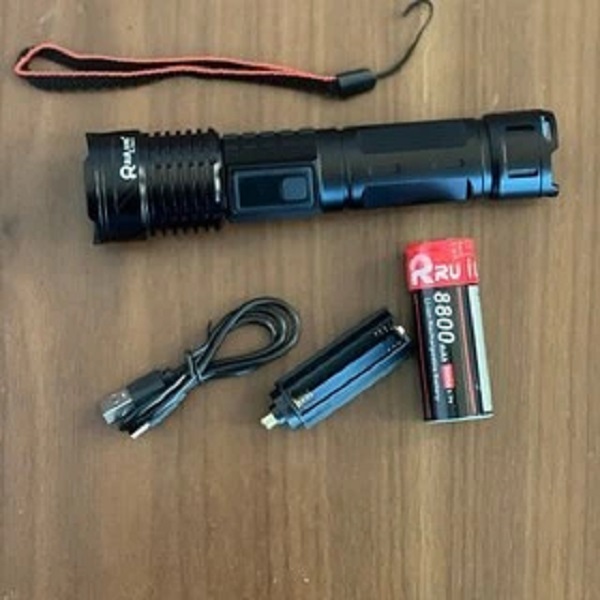 چراغ قوه دستی روی لانگ مدل SX616